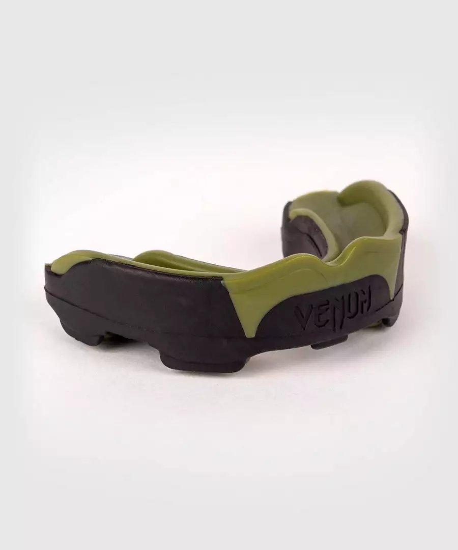 Protective Gear Venum Predator Mouthguard 14 Protective Gear Venum Predator Mouthguard