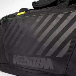 Venum Stripes Sports Bag 15 Venum Stripes Sports Bag