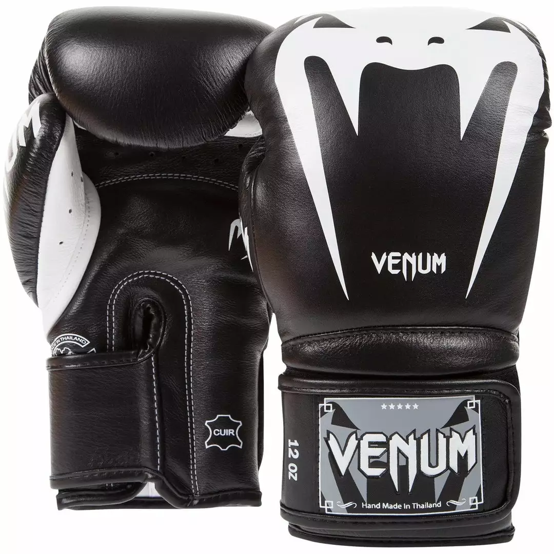Venum Giant 3.0 Boxing Gloves 4 Venum Giant 3.0 Boxing Gloves