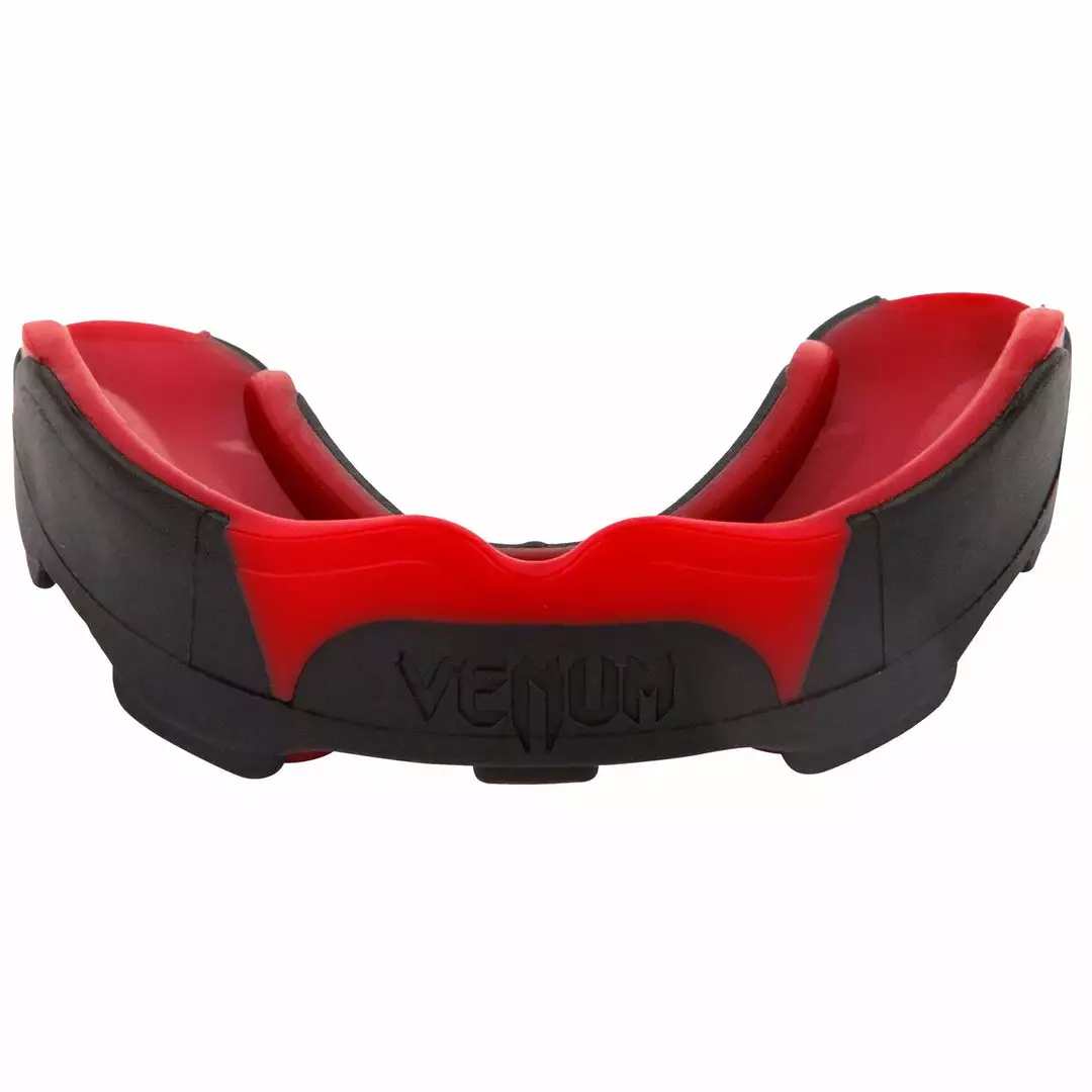 Protective Gear Venum Predator Mouthguard 11 Protective Gear Venum Predator Mouthguard
